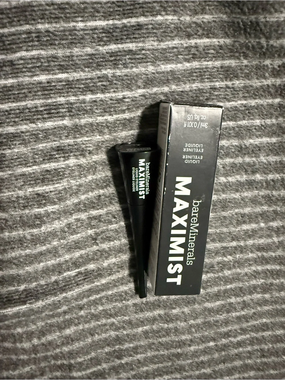 bareMinerals MAXIMIST Liquid Eyeliner - Black